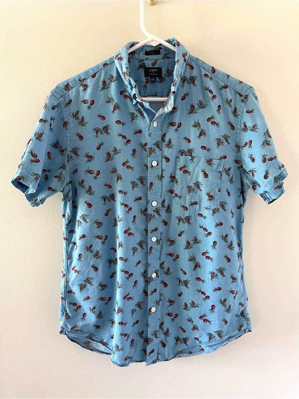 J. Crew Factory Men's Slim Short Sleeve Pineapple Print Shirt Size M